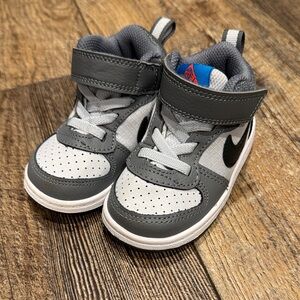 Kids Gray and White High-Top Sneakers with Black Swoosh